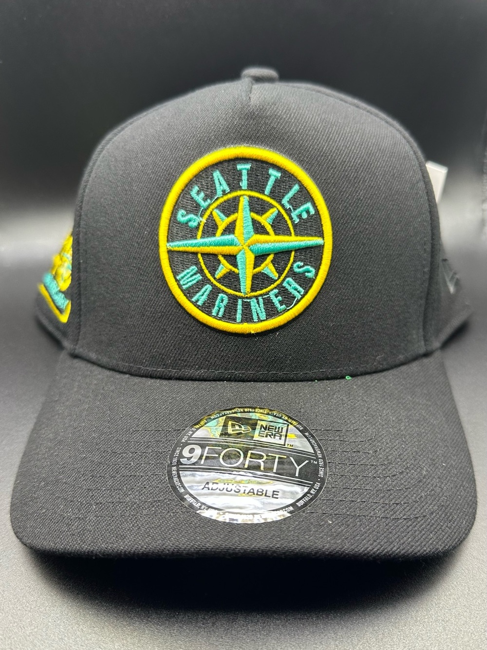 New Era 9Forty Seattle Mariners Black SnapBack hat - B Grade